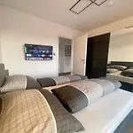 Luxusapartment Mit 40 Qm Terrasse, E-Parkplatz Und Parkplatz